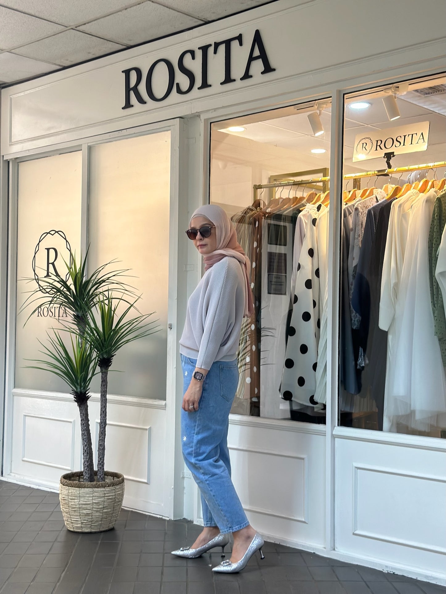 Lily Mom Fit Jeans