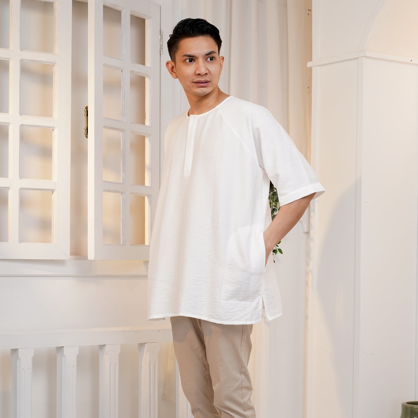 Syabil Men's Cotton Linen 3/4 Sleeve Shirt in Off White