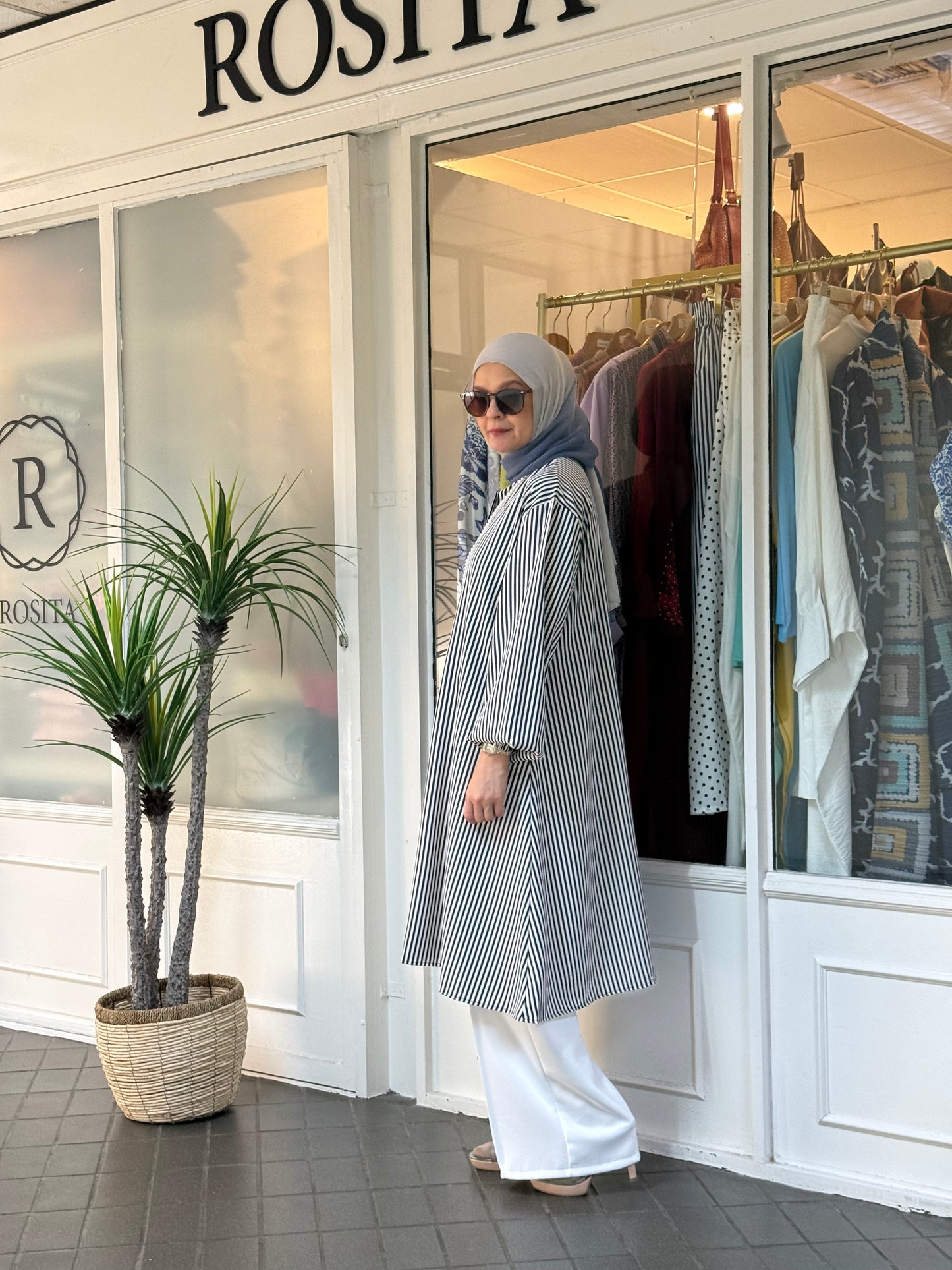 Carissa Tunic in Navy (NEW!)