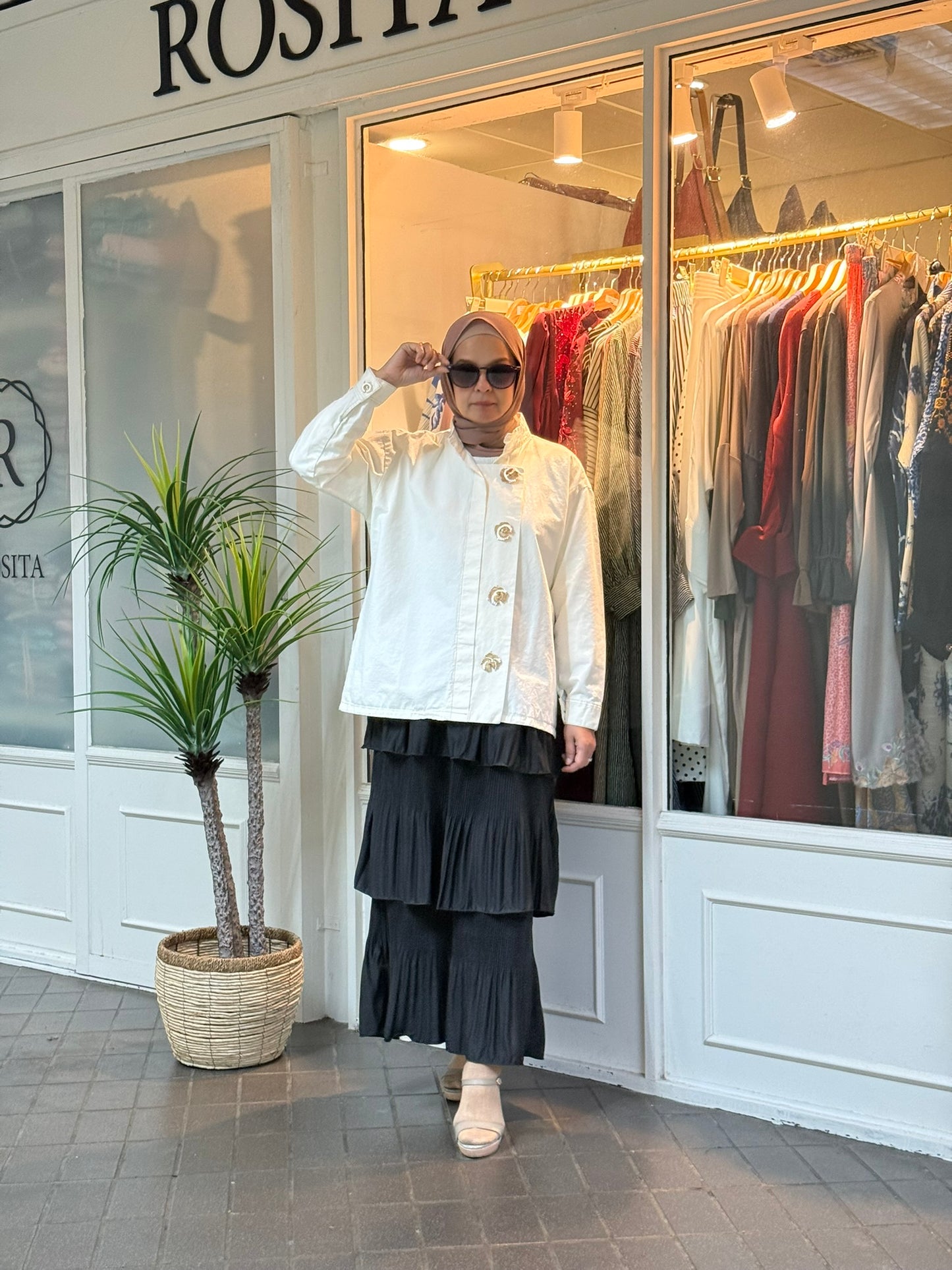 Anna Outerwear Top in White (NEW!)