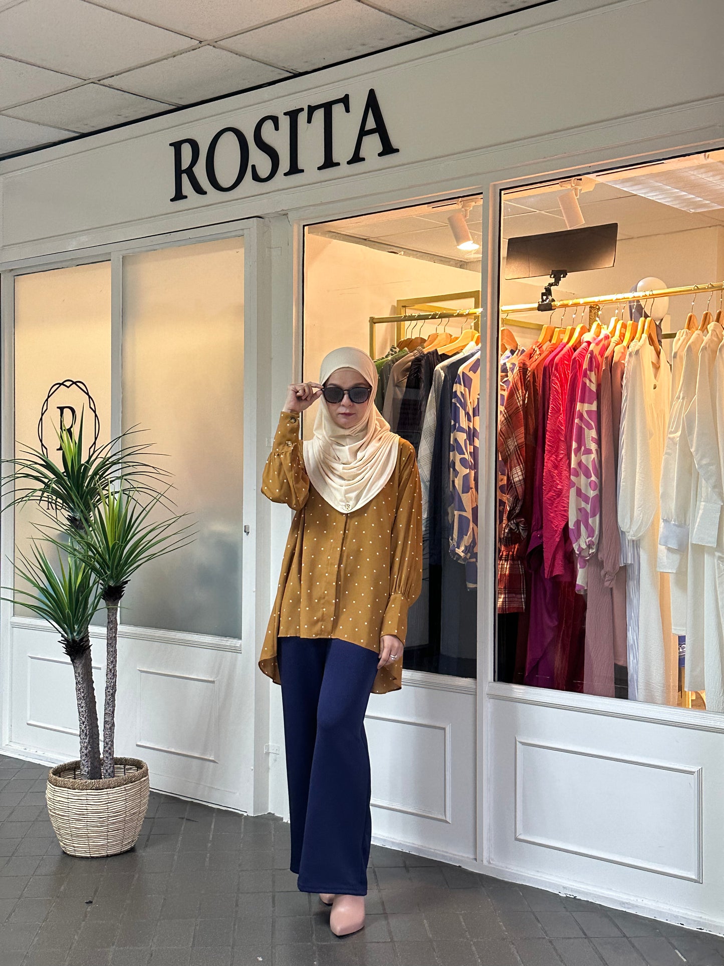 Jenna Polkadot Blouse in Mustard