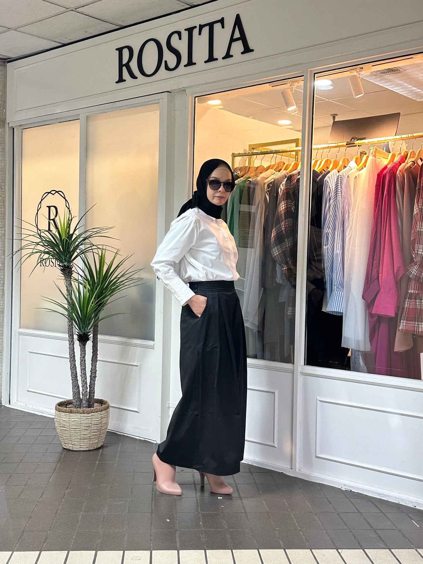 Nina High-Waist Culottes in Black (NEW!)