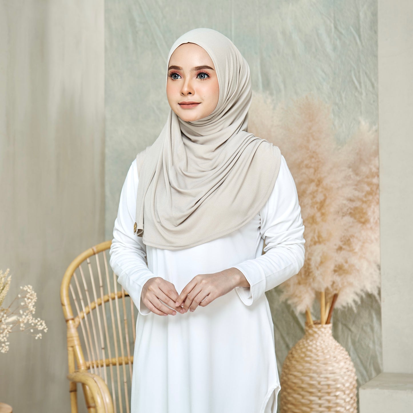 Clara Instant Hijab in Calla (Maxi)