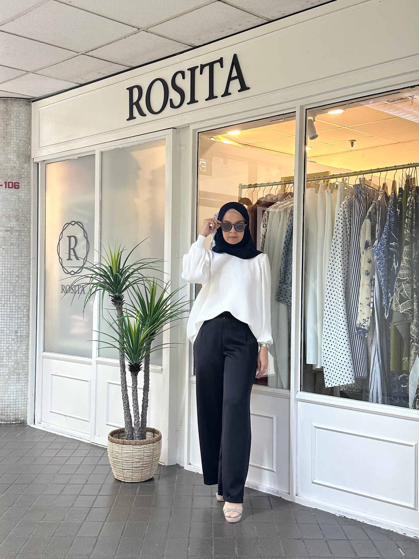 Adelle Stretchable Scuba Pants in Black (NEW!)