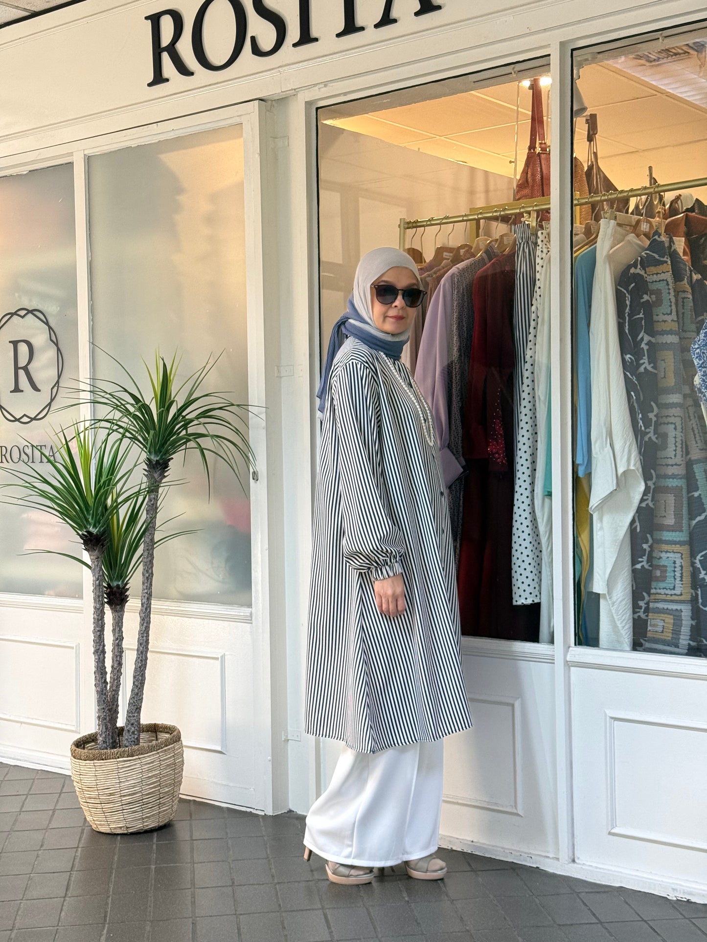 Carissa Tunic in Navy (NEW!)