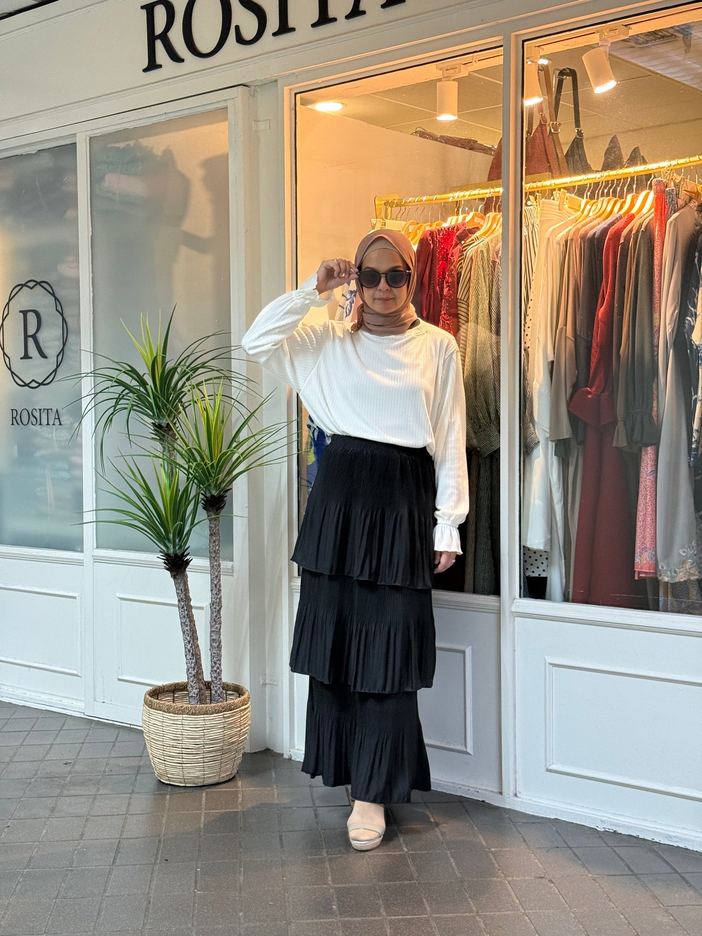Maria Cake Skirt in Black (NEW!)