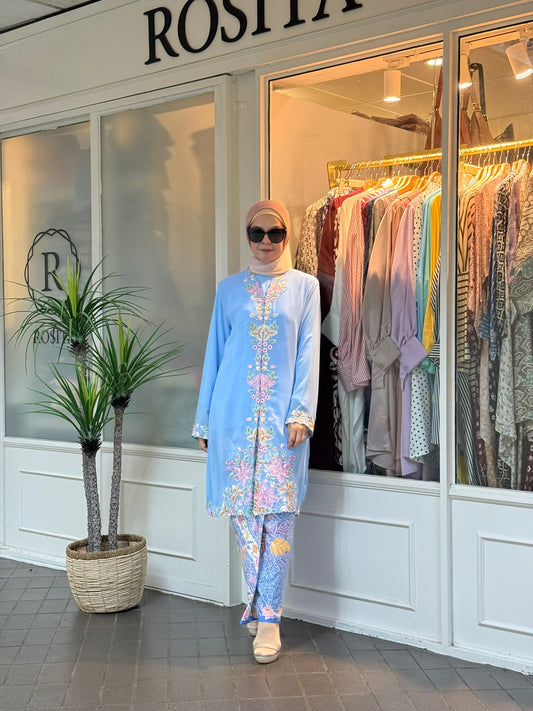 Kebaya Sulam Che Nom in Baby Blue ( Early Bird Promo)