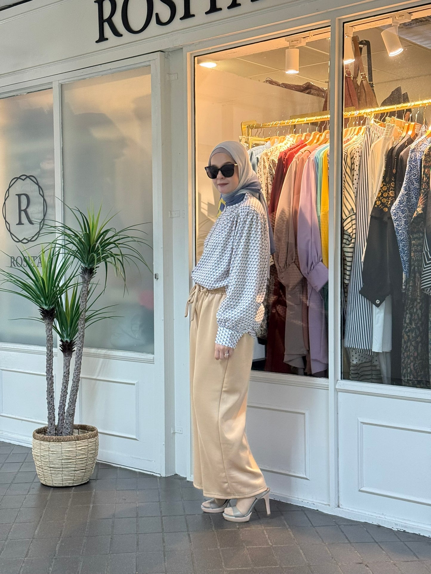 Ciara Drawstring Pants in Beige (NEW!)