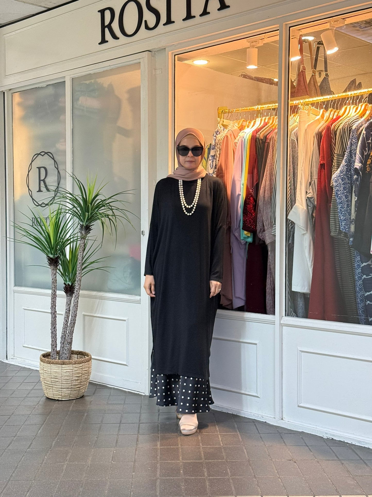Yuna Batwing Tunic in Black (NEW!)