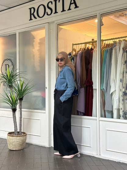 Suri Barrel Pants in Black (NEW!)