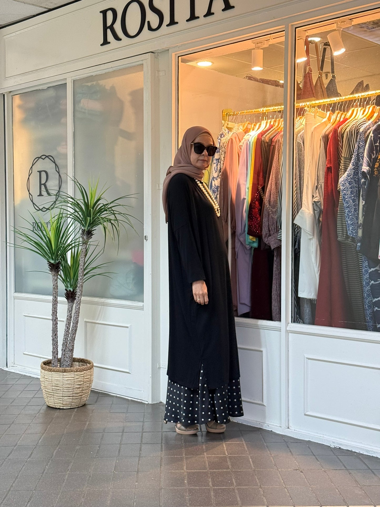 Yuna Batwing Tunic in Black (NEW!)