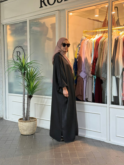 Azzahra Pleated Long Kaftan in Black (NEW!)