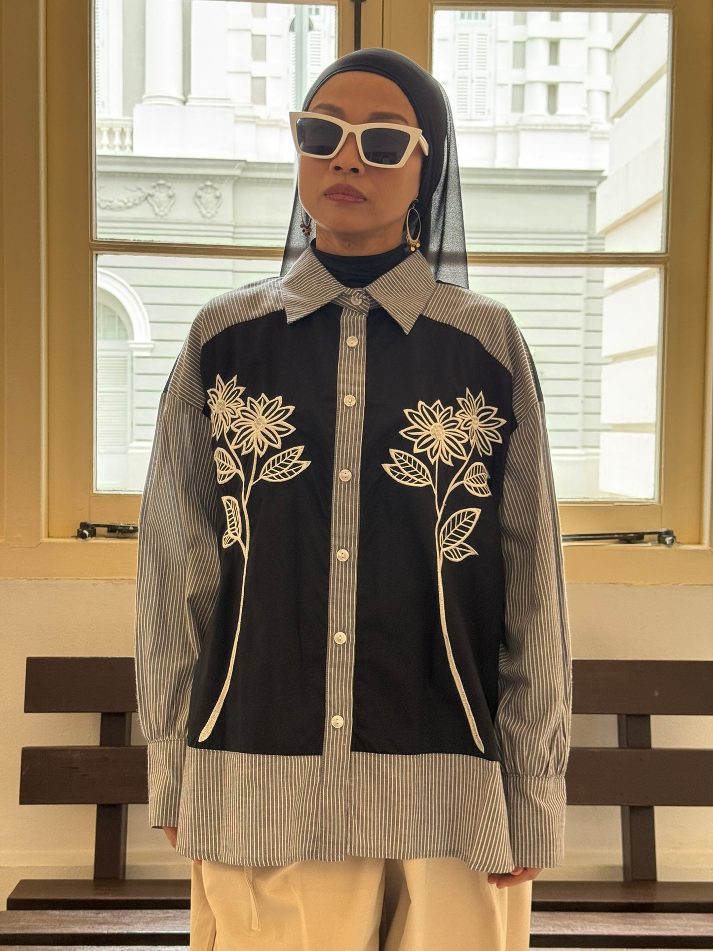 Dahlia Embroidery Relaxed Fit Shirt in Blue Black (NEW!)