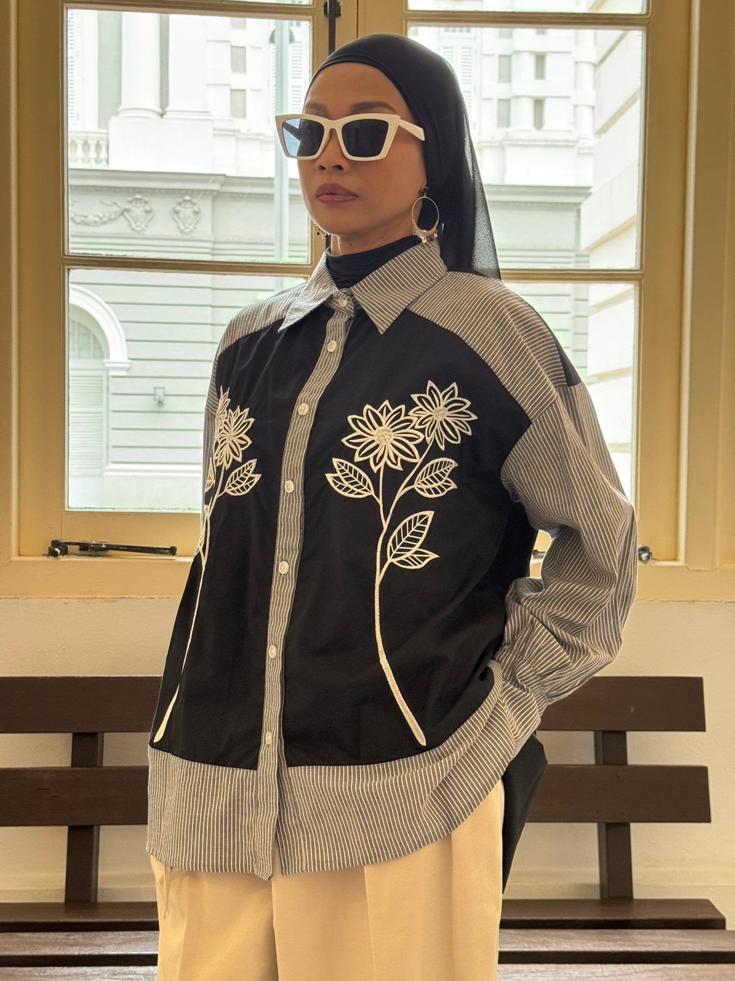 Dahlia Embroidery Relaxed Fit Shirt in Blue Black (NEW!)