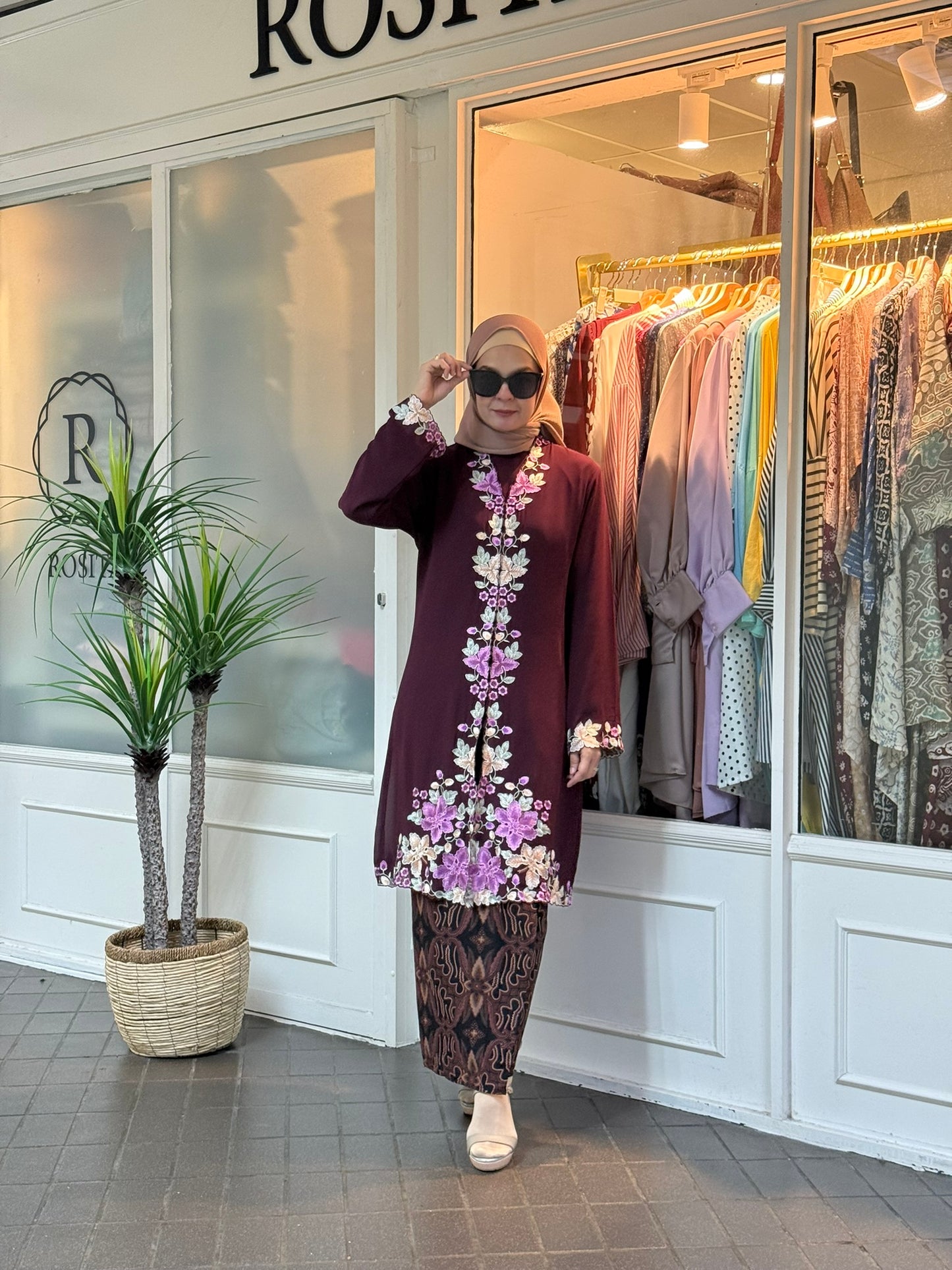 Kebaya Sulam Che Nom in Burgundy (Early Bird Promo)