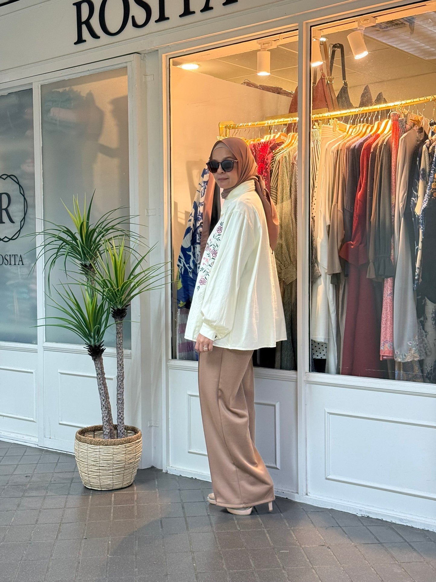 Jasmine Embroidery Top in Buttermilk (NEW!)