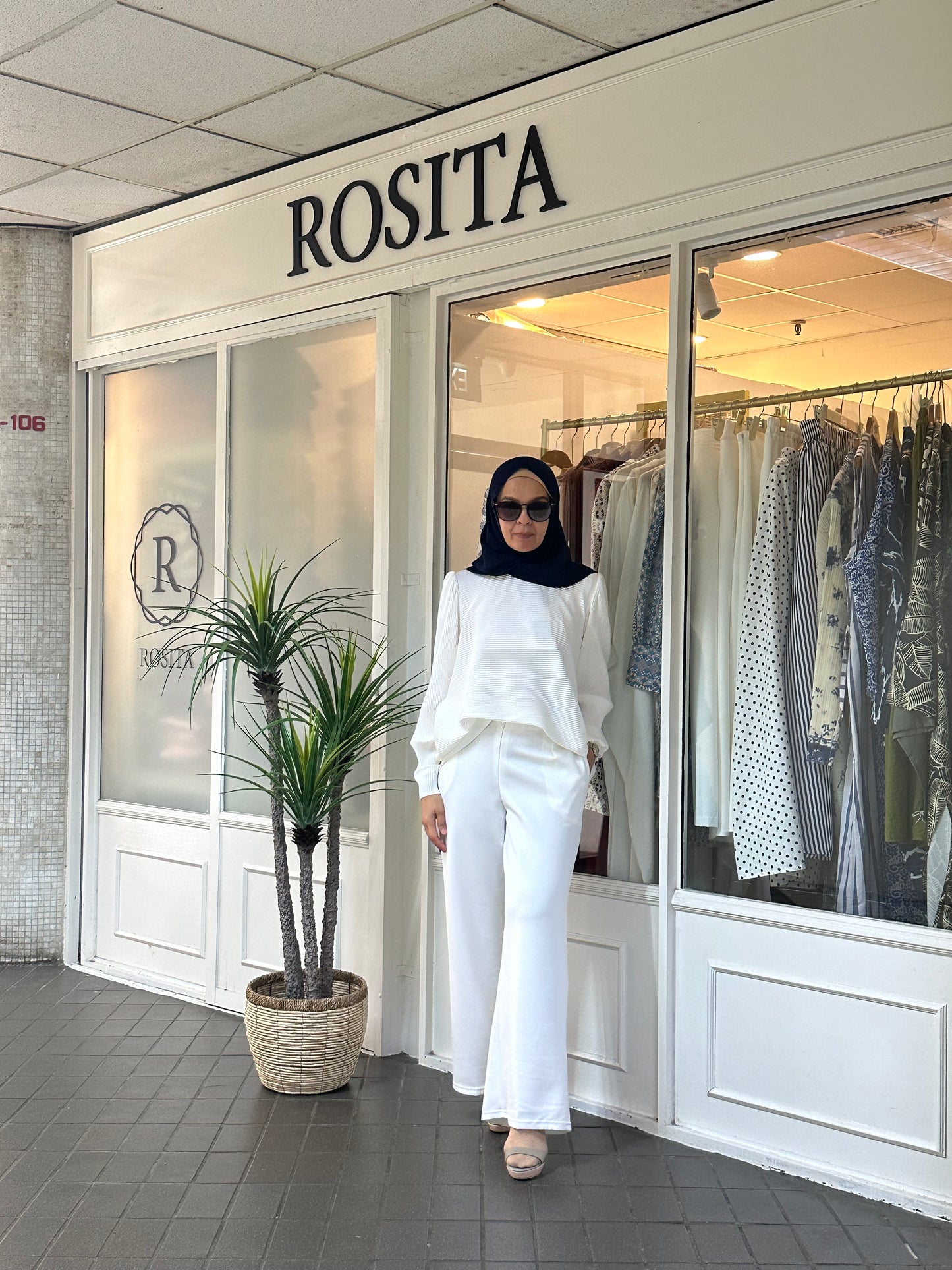 Adelle Stretchable Scuba Pants in White (NEW!)