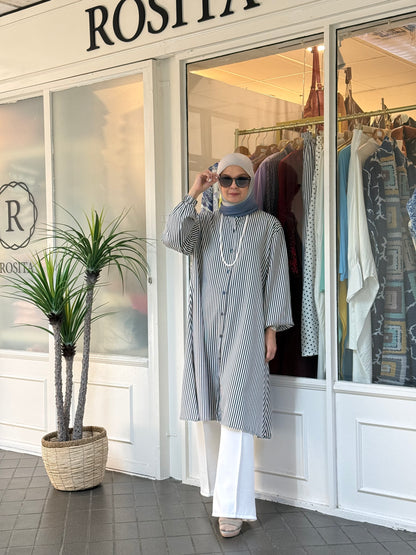 Carissa Tunic in Navy (NEW!)