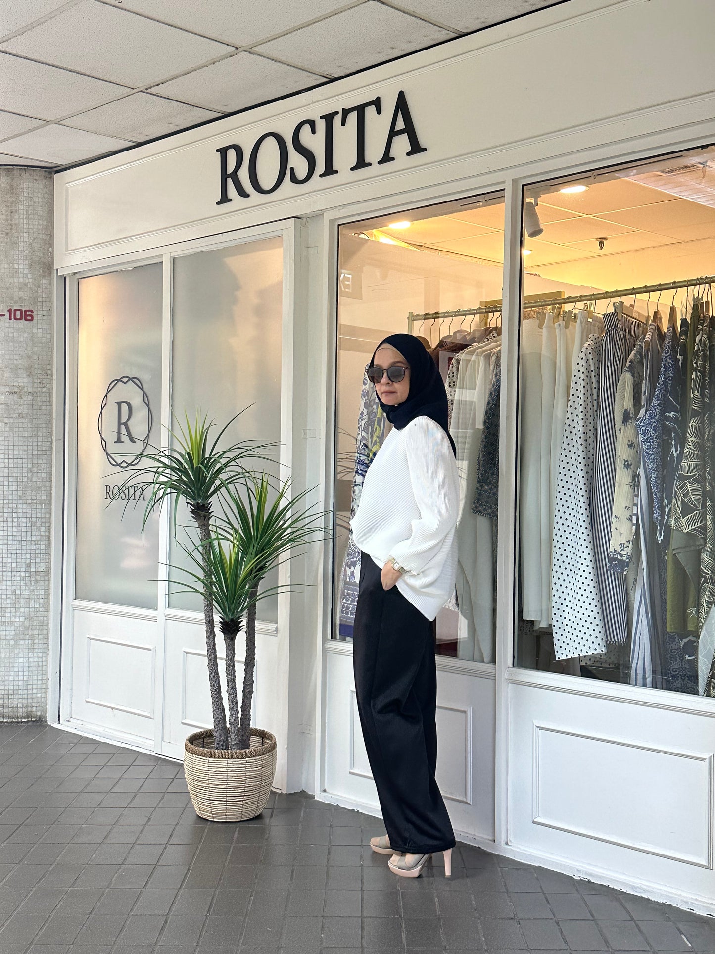 Adelle Stretchable Scuba Pants in Black (NEW!)