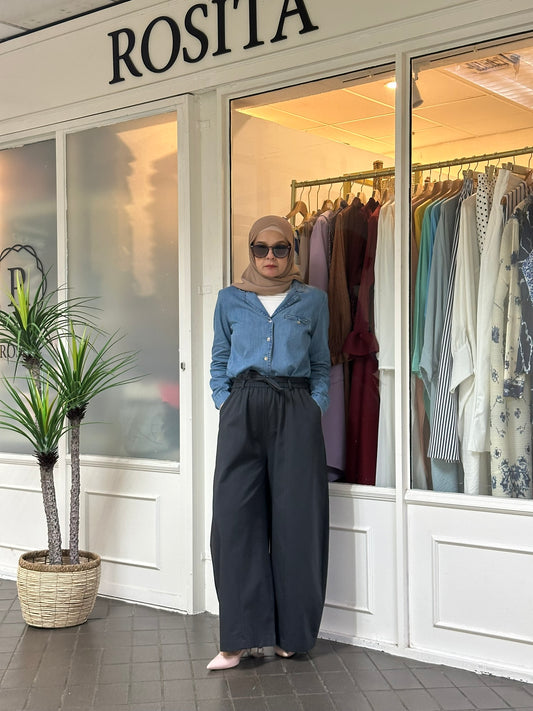 Suri Barrel Pants in Grey (NEW!)