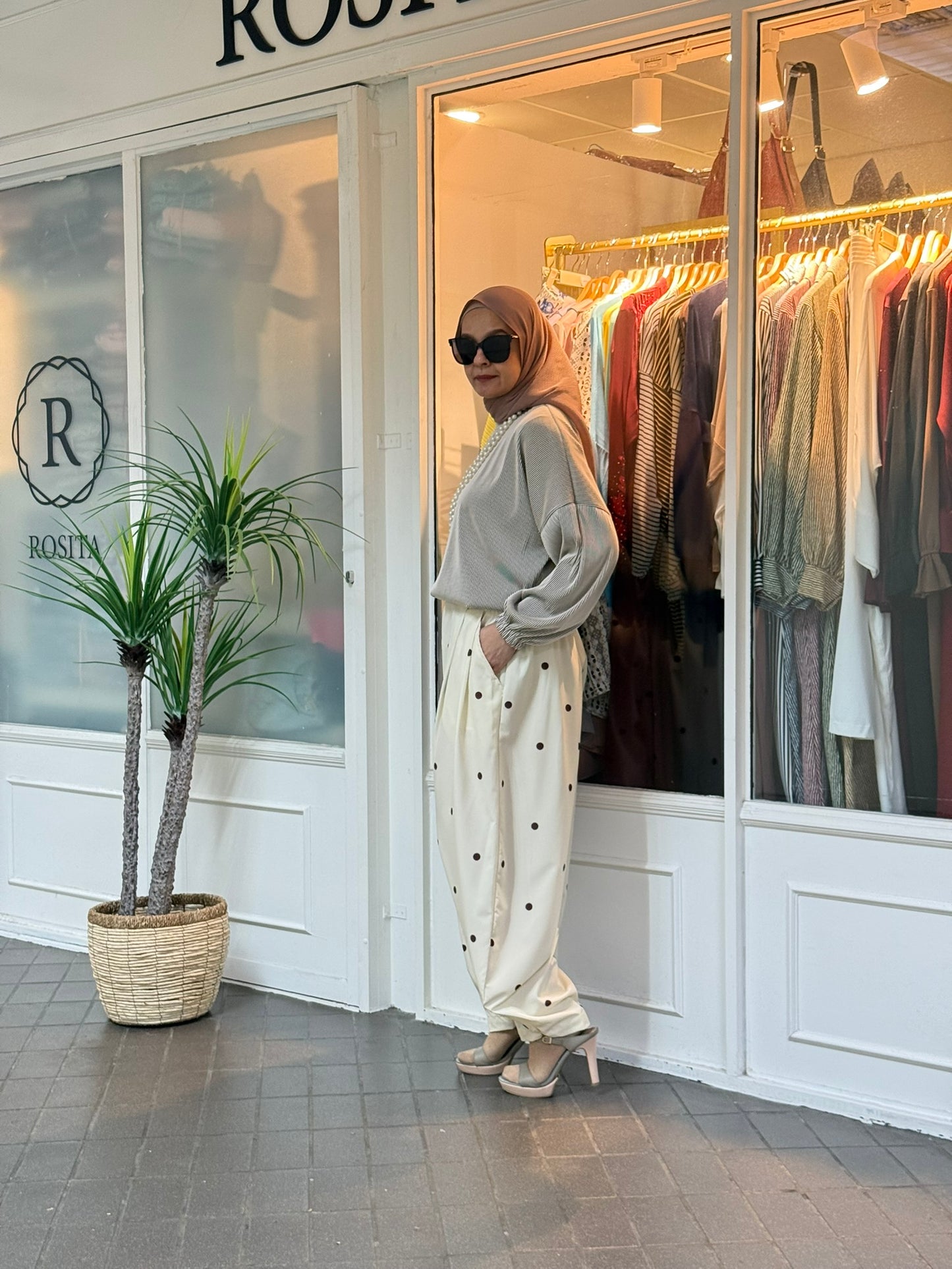 Hera Barrel Polkadot Pants in Horlicks (NEW!)