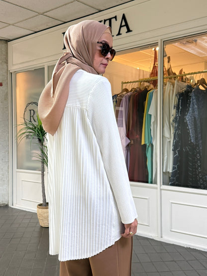 Veena Hi-Lo Pleated Top in White (NEW!)