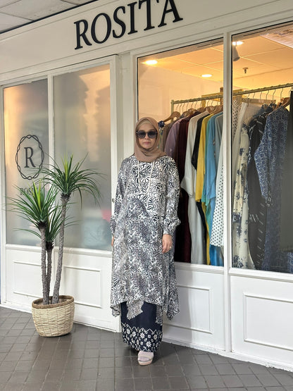 Amanda Batik Sutera Kurung Set in BK56 (NEW!)
