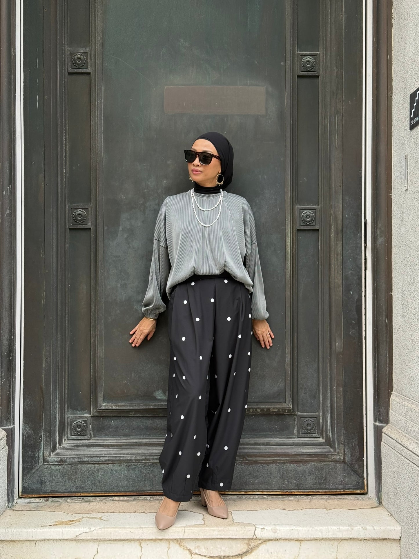 Hera Barrel Polkadot Pants in Black (NEW!)