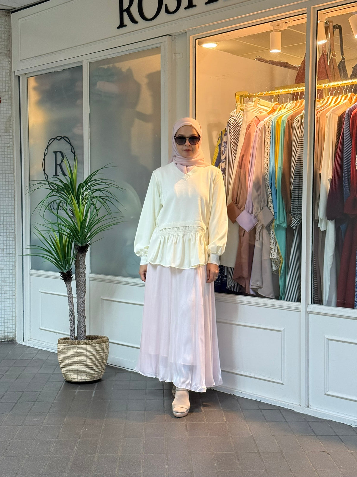 Elea Vest Top in Creme (NEW!)