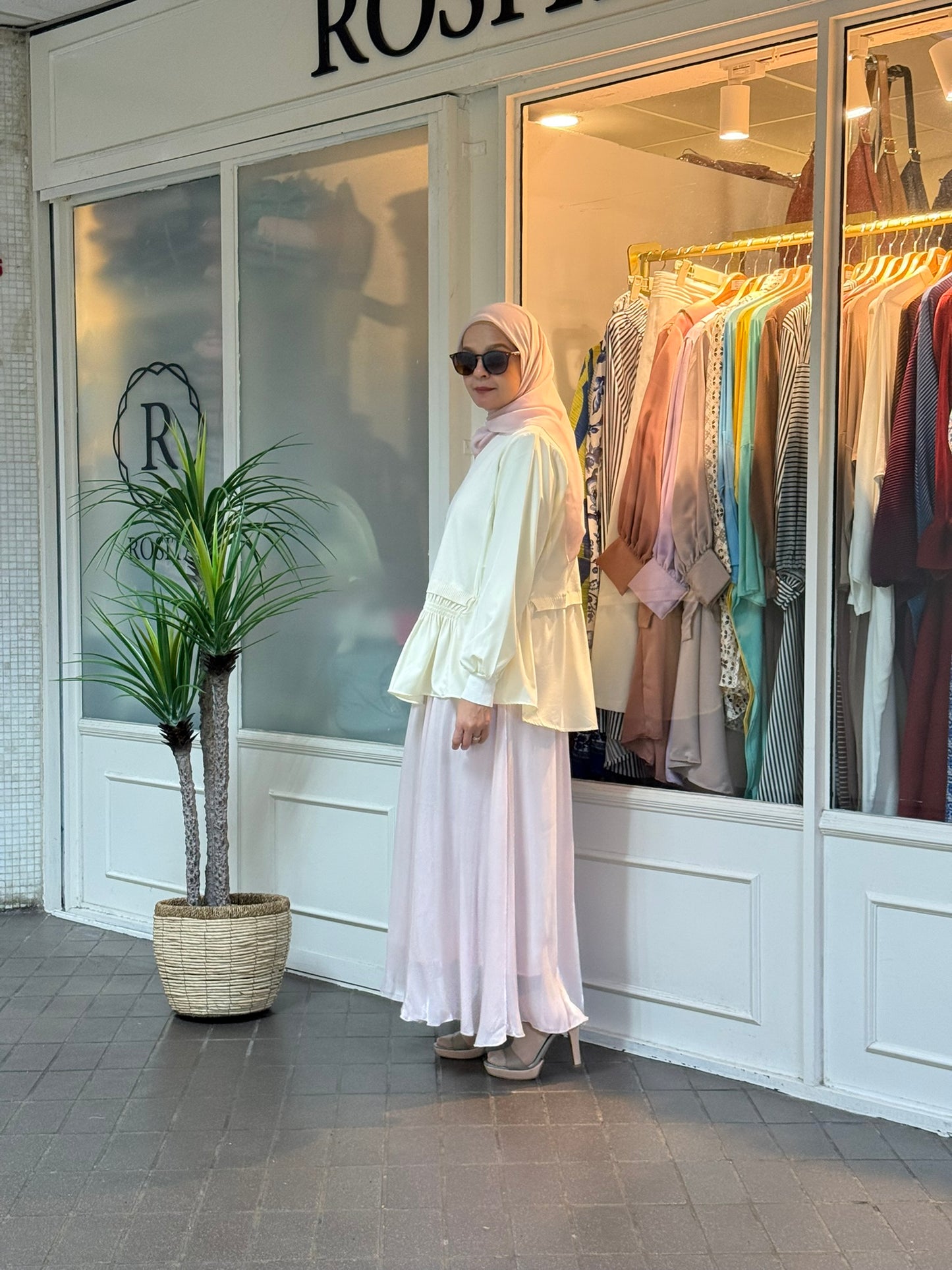Elea Vest Top in Creme (NEW!)