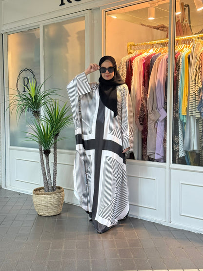 Layla Kaftan in LK06 White Geometric (NEW!)