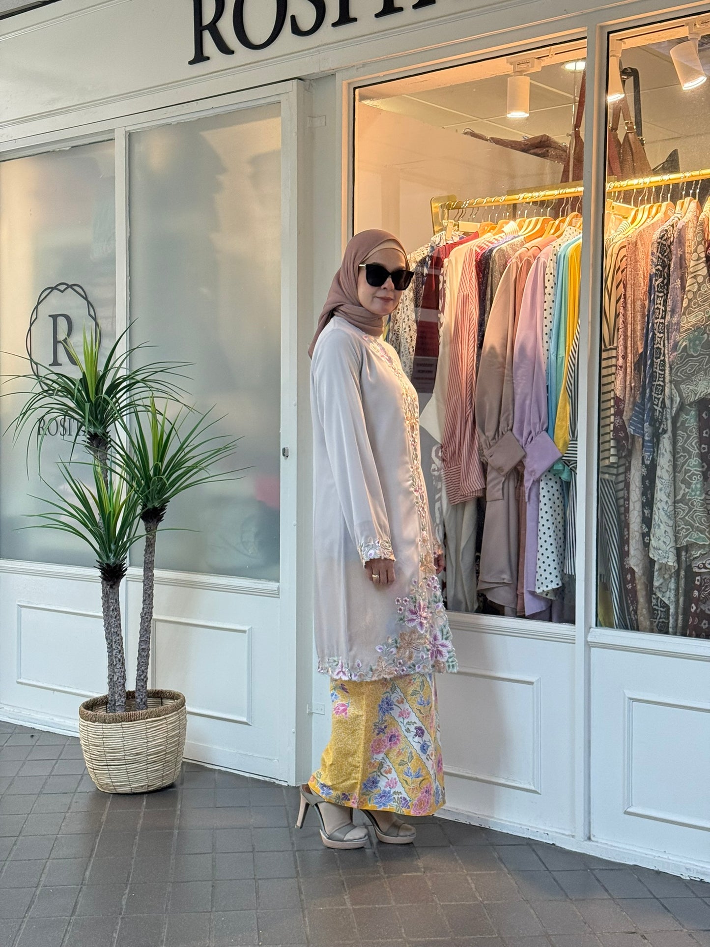 Kebaya Sulam Che Nom in Light Taupe (Early Bird Promo)