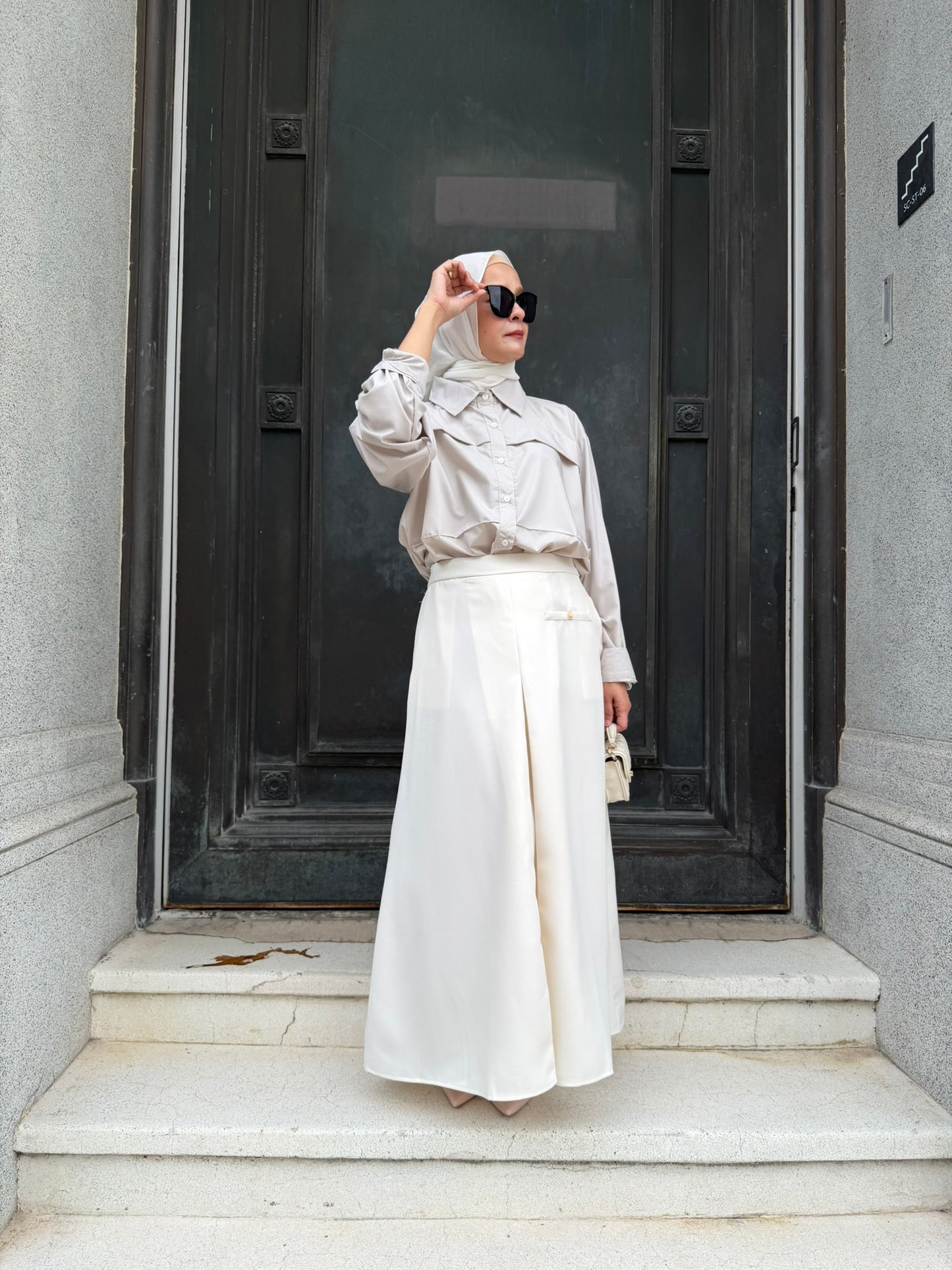 Neeja Blouse with Pocket in Light Taupe (NEW!)