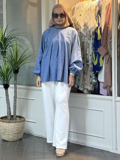 Faye Denim Top in Medium Washed (NEW!)