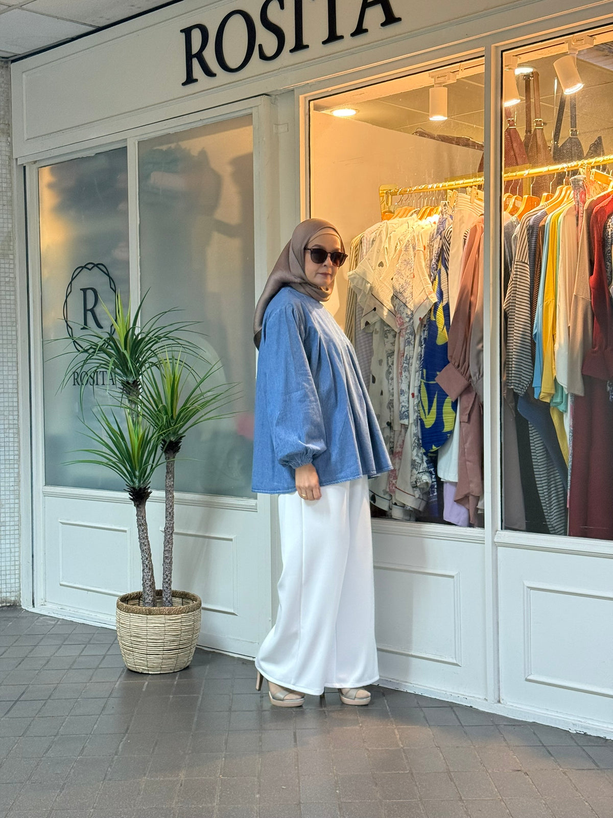 Faye Denim Top in Medium Washed (NEW!)