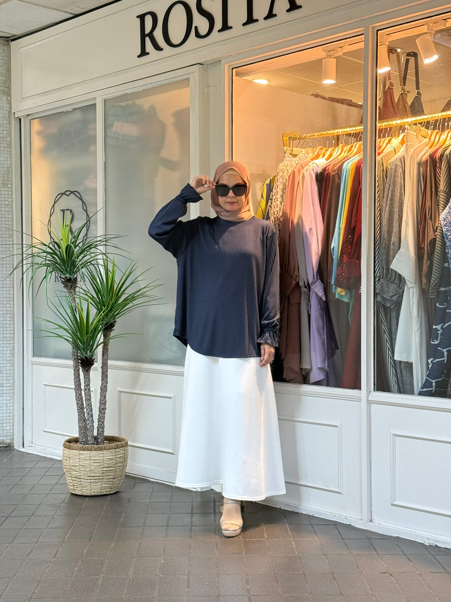 Reika Flounce Sleeves Top in Navy Blue (NEW!)