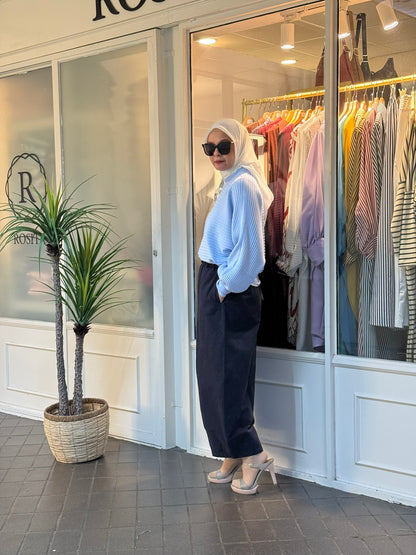 Audrey Barrel Pants in Navy (NEW!)