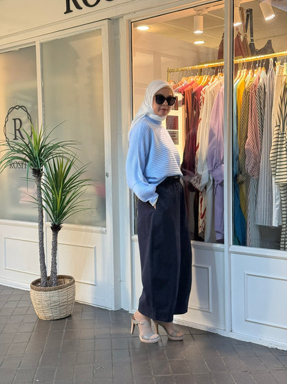 Audrey Barrel Pants in Navy (NEW!)