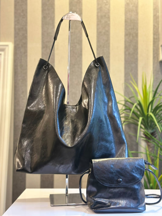 Netta Hobo Bag in Black (NEW!)