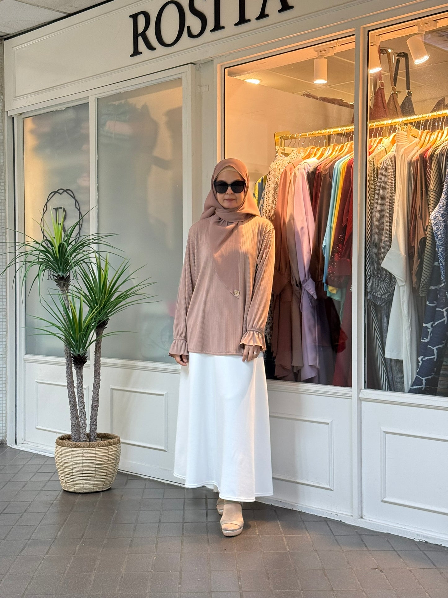 Reika Flounce Sleeves Top in Peanut (NEW!)