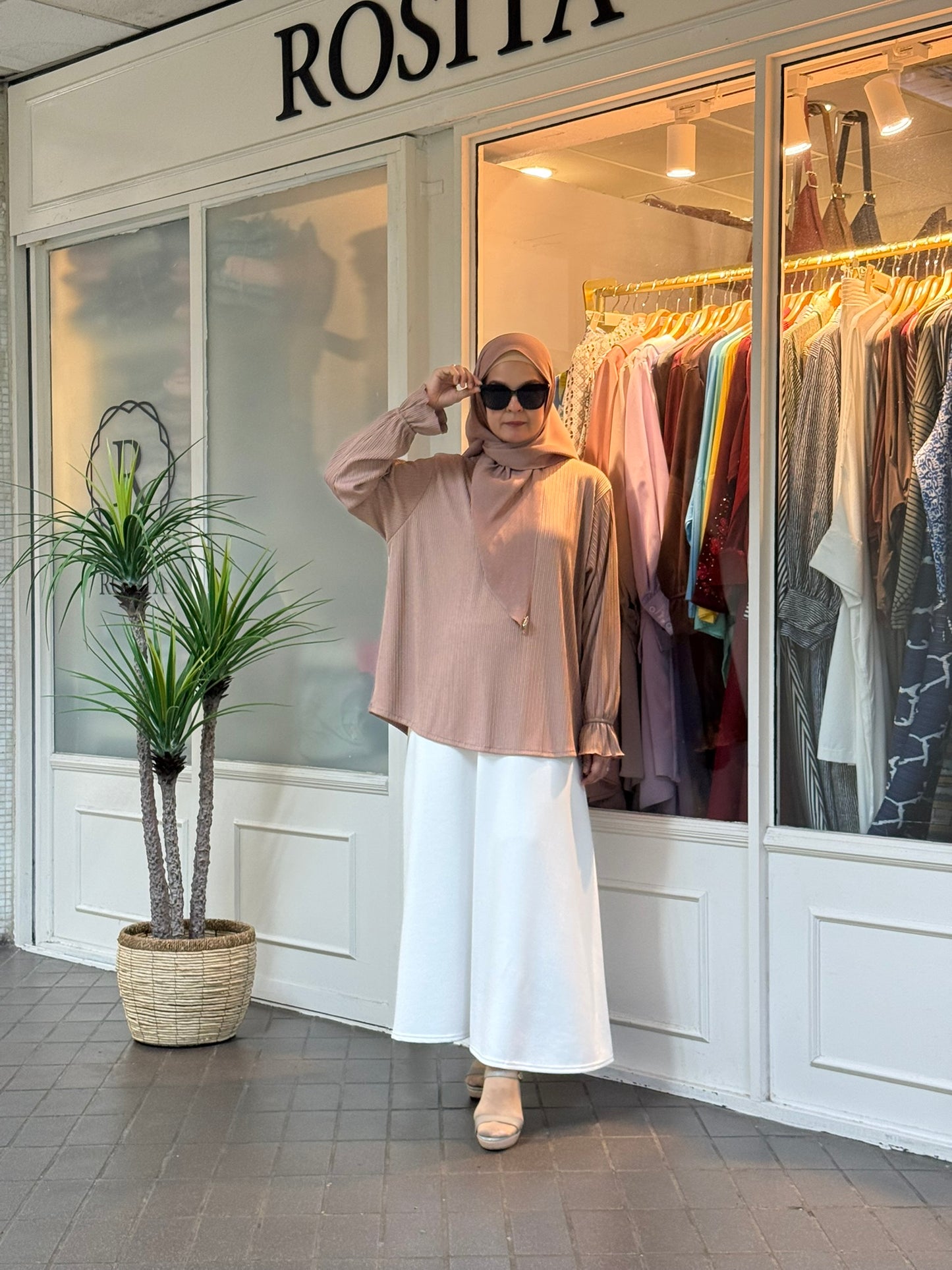 Reika Flounce Sleeves Top in Peanut (NEW!)