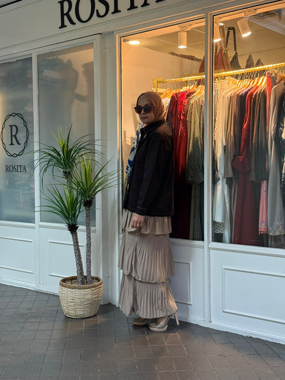Anna Outerwear Top in Rich Brown (NEW!)