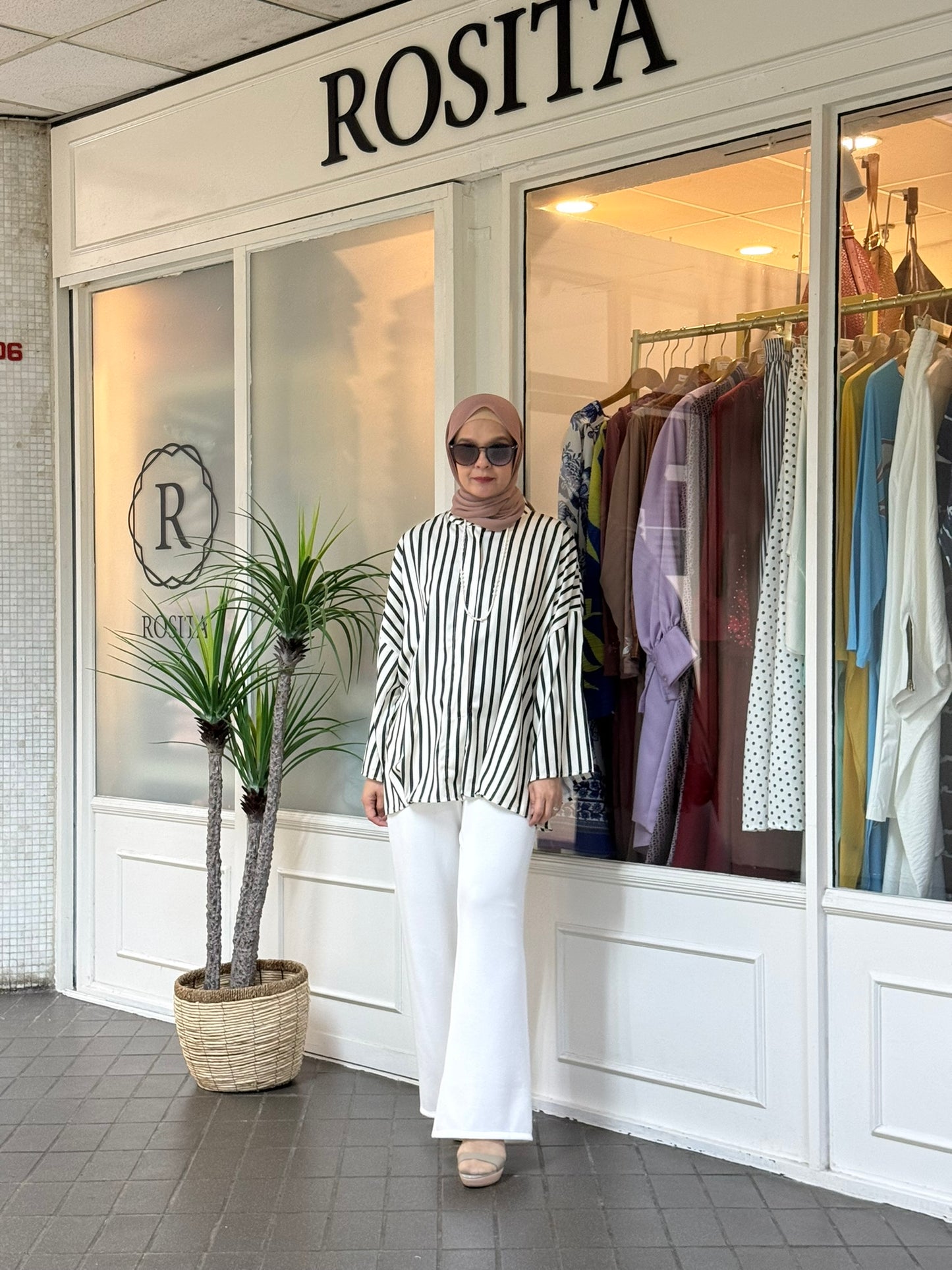 Novi Classic Striped 3/4 Sleeve Tunic in White Black (NEW!)