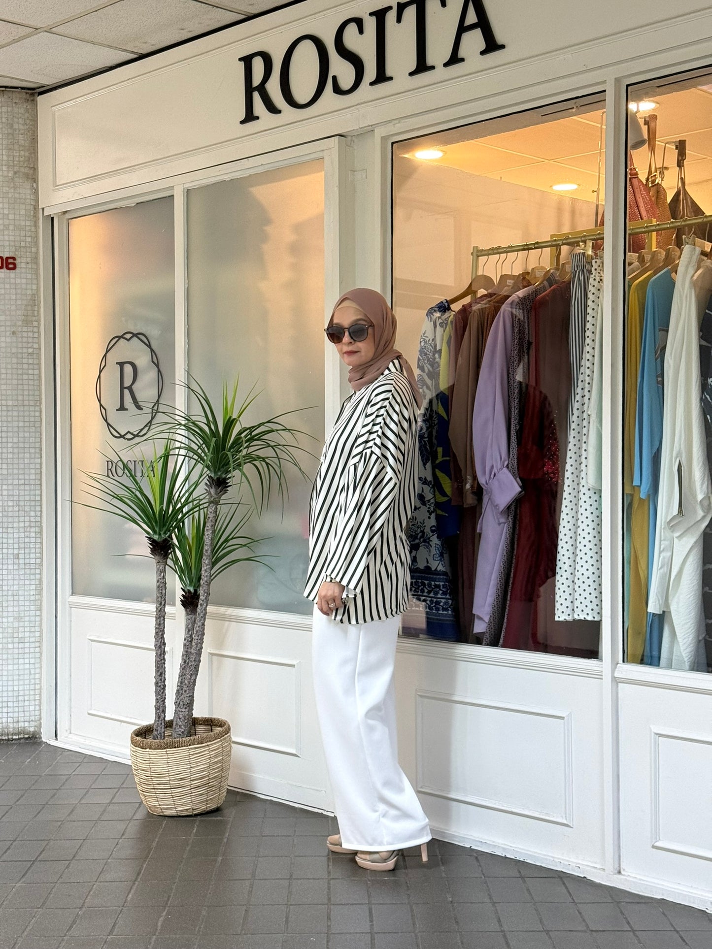 Novi Classic Striped 3/4 Sleeve Tunic in White Black (NEW!)