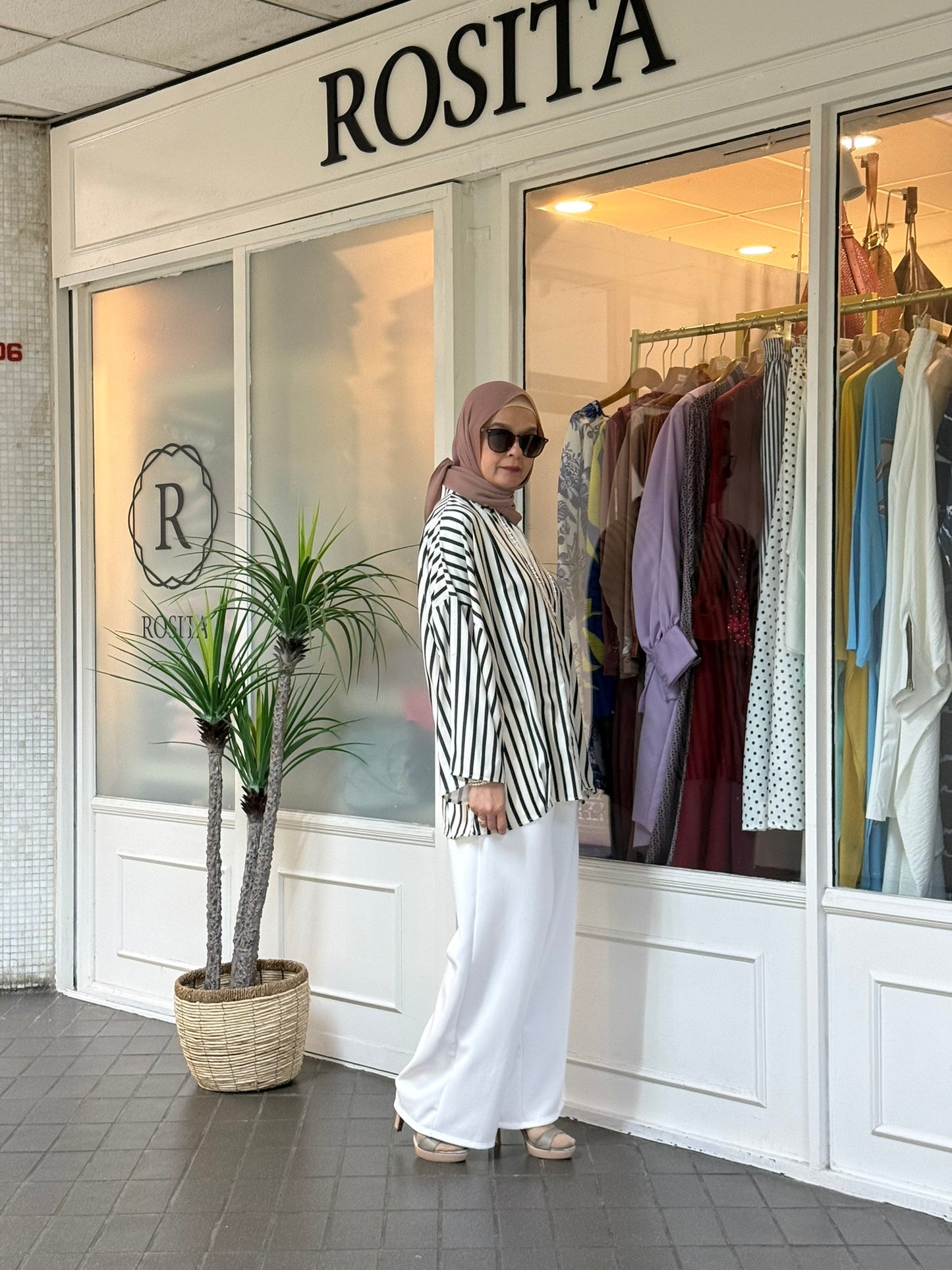 Novi Classic Striped 3/4 Sleeve Tunic in White Black (NEW!)