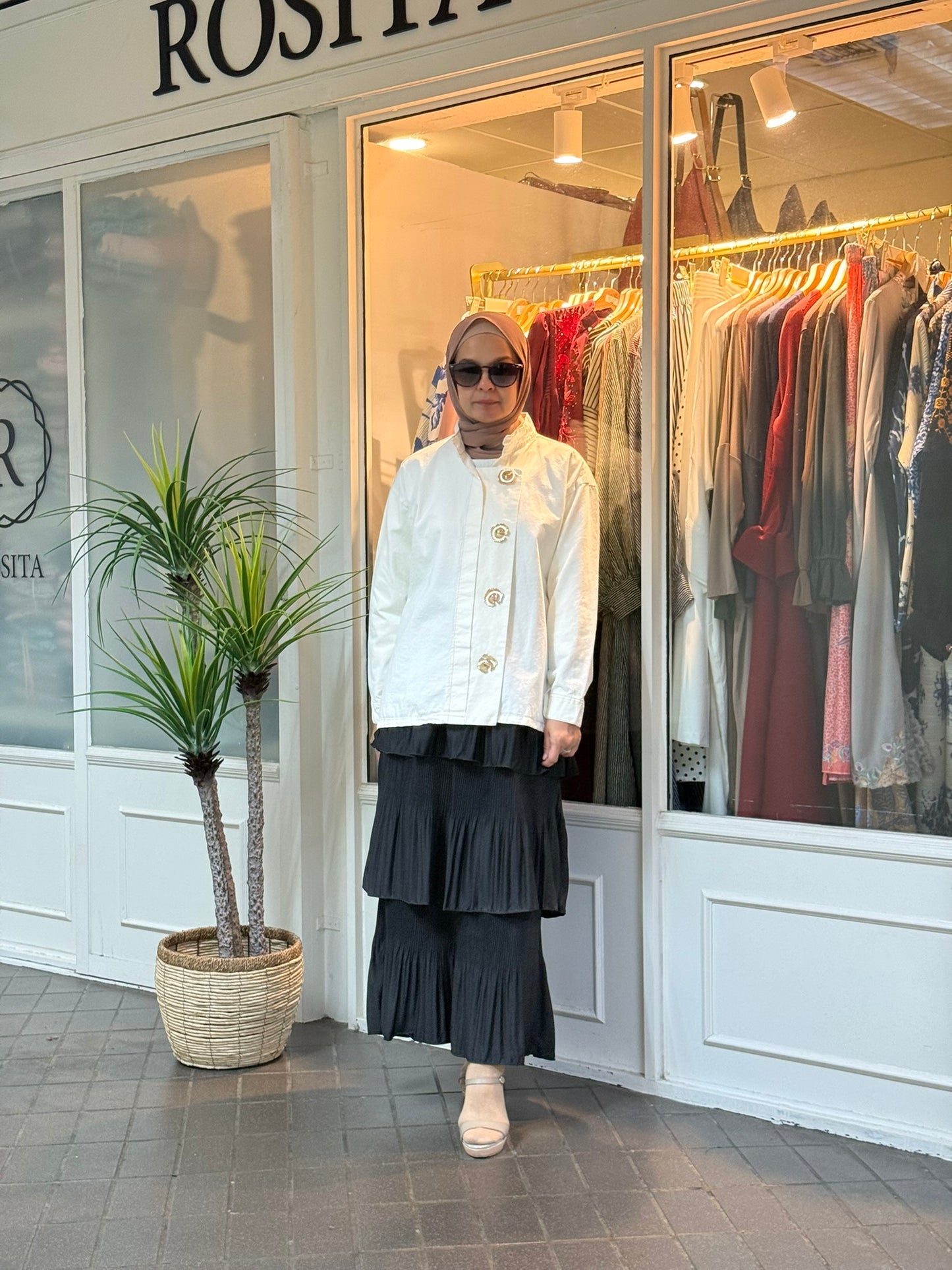 Anna Outerwear Top in White (NEW!)