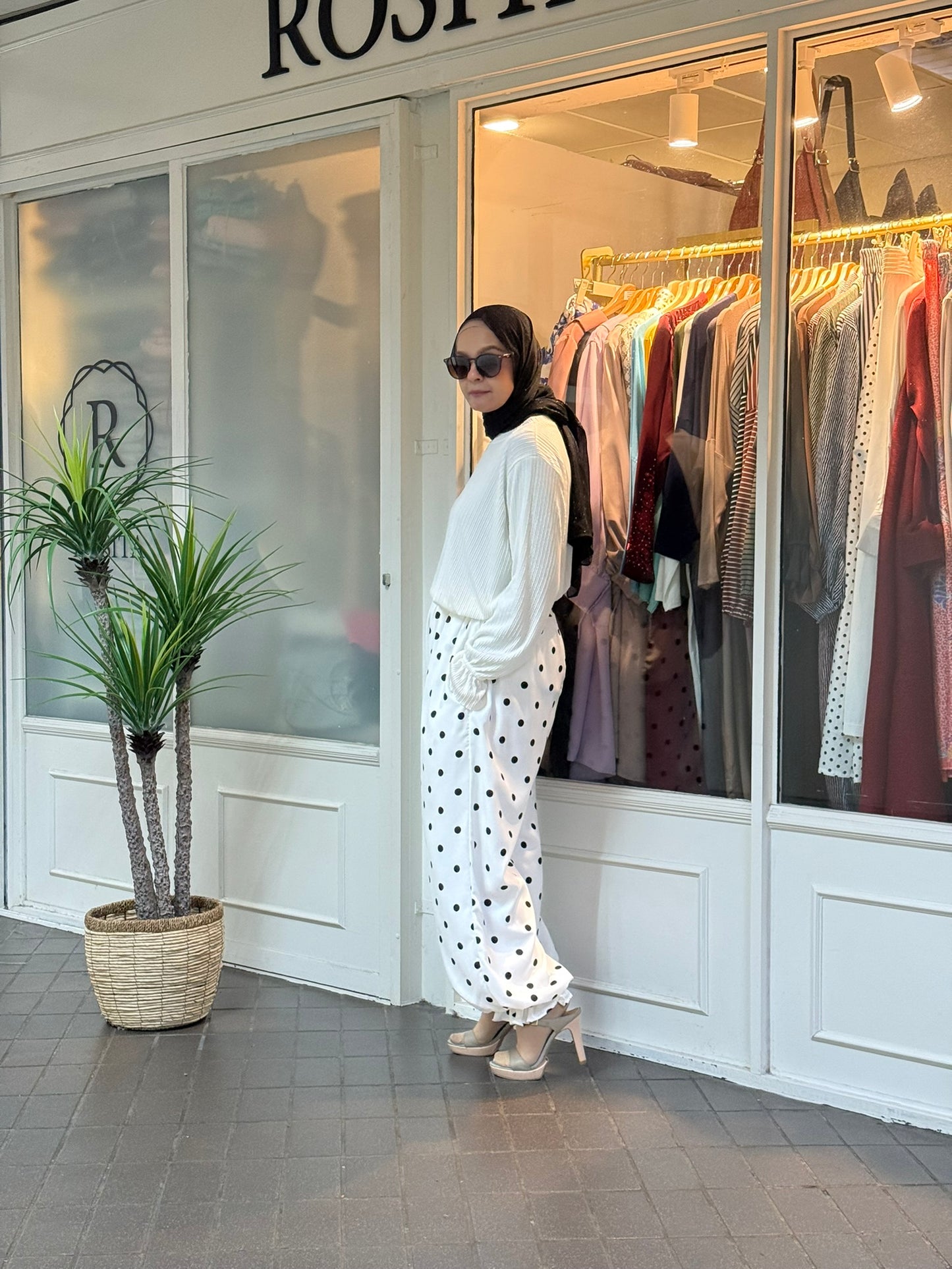 Hyda Balloon Polka Dot Pants in White (NEW!)