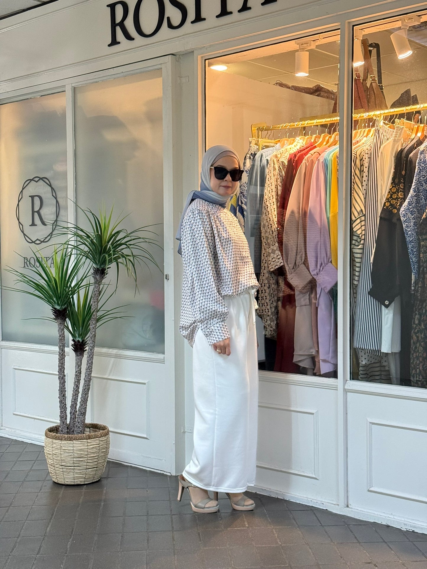 Ciara Drawstring Pants in White (NEW!)