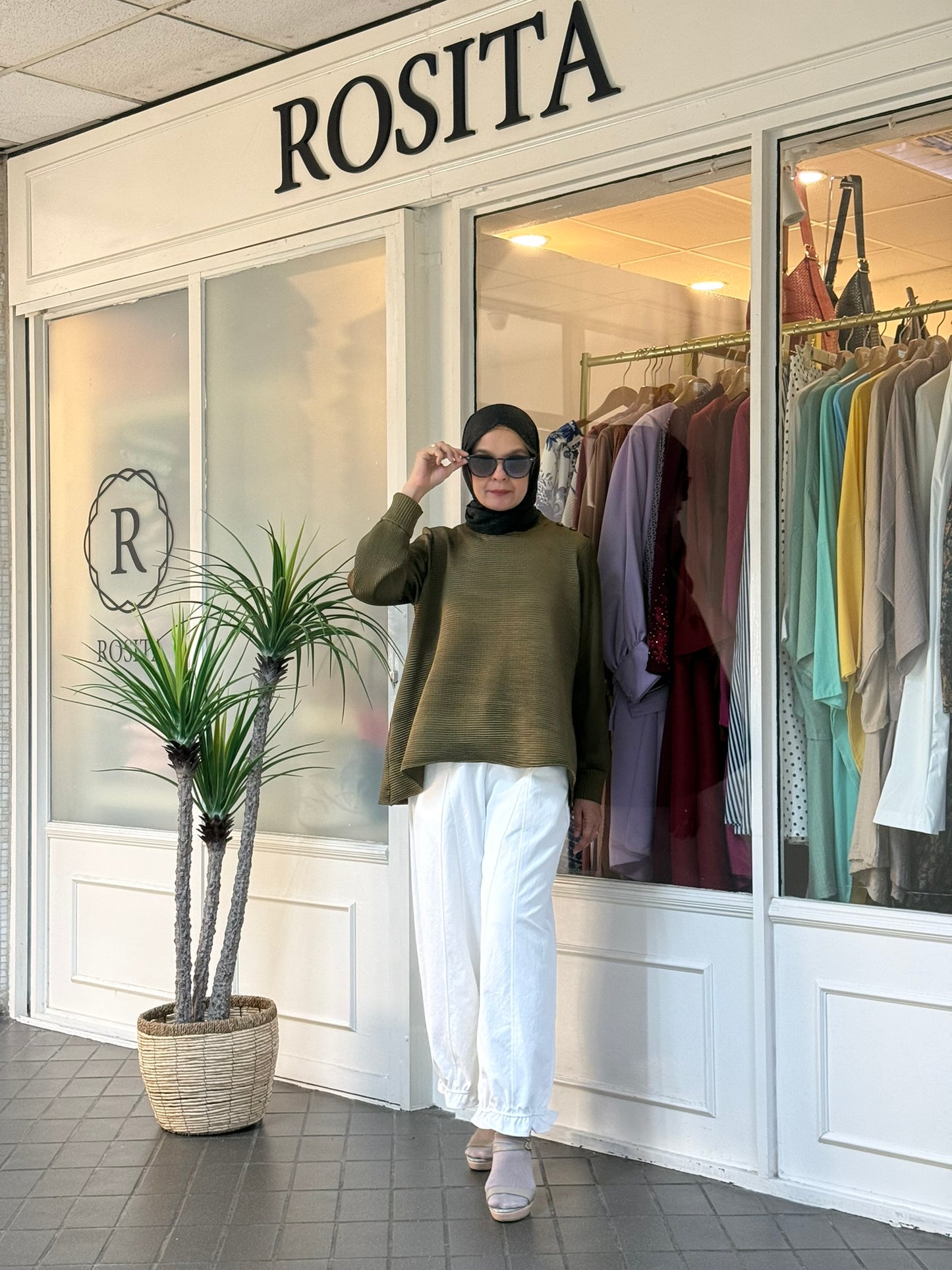 Naomi Drawstring Pants in White (NEW!)