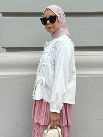 Lily Embroidery Blouse in White (NEW!)